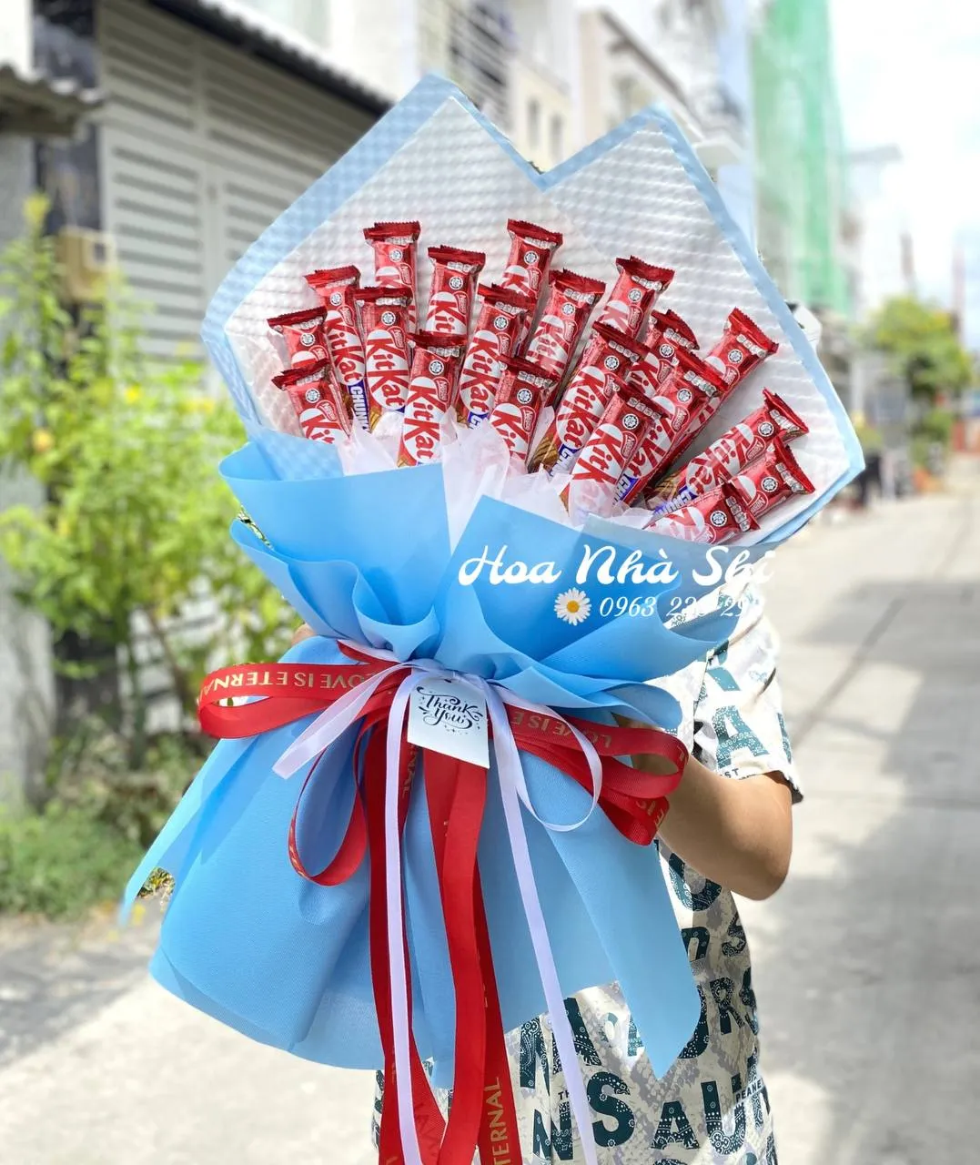 Bó Hoa Bánh Kẹo Sinh Nhật KitKat - 095 — chi tiết thiết kế
