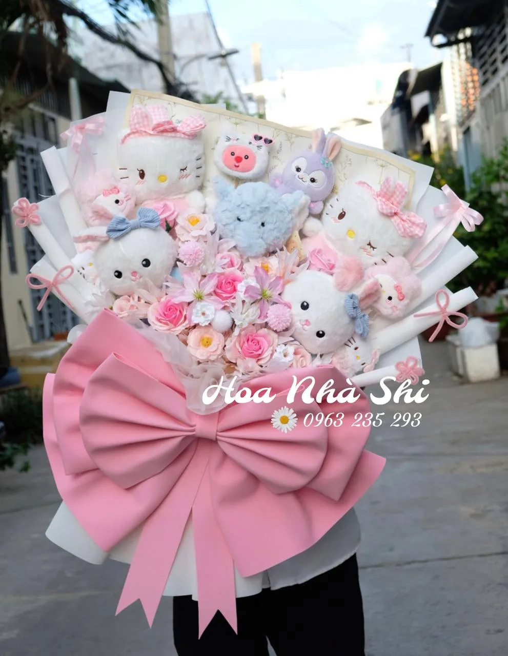 Bó Hoa Gấu Bông Khổng Lồ - 111 — chi tiết thiết kế